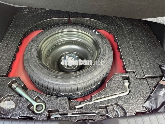 Mazda 2 2024 Luxury Màu đỏ - siêu lướt 2900km