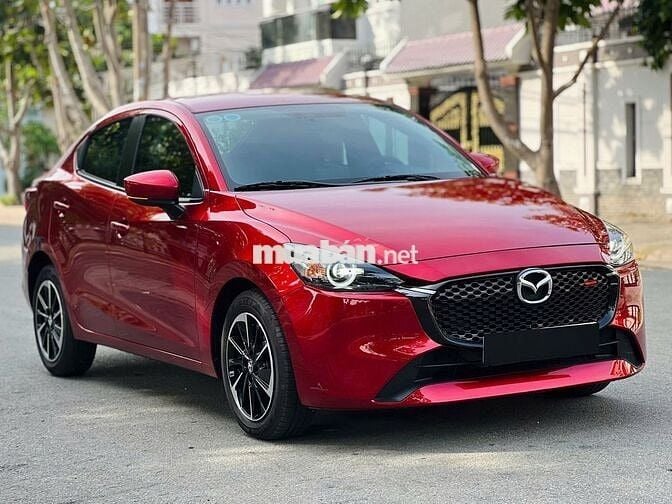 Mazda 2 2024 Luxury Màu đỏ - siêu lướt 2900km