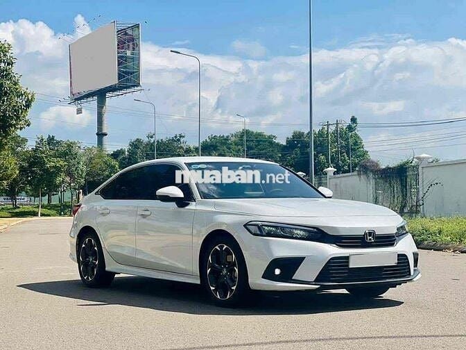 Honda Civic 2023 G 1.5 AT - 17000 km