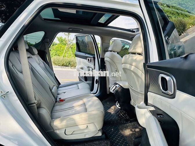 Kia Sorento 2021 2.2D Signature AWD (7 chỗ)