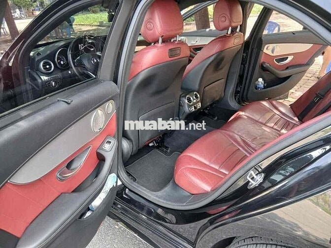Mercedes Benz C Class 2016 C300 AMG - 712100 km