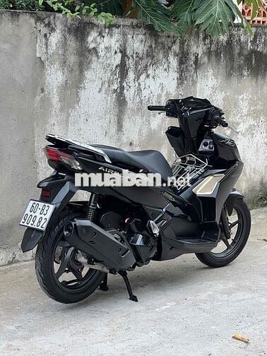 Air Blade 125cc đời 2023 4Val Black Edition