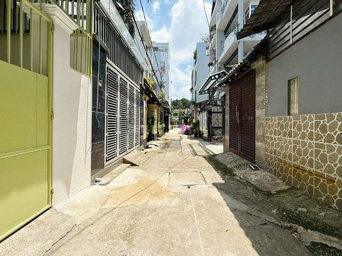 CHÍNH CHỦ BÁN NHÀ 119/16 NGUYỄN VĂN KHỐI ĐÚC 2 LẦU 3PN HẺM XE HƠI