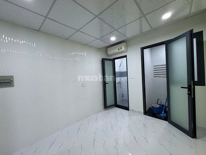 Cho thuê nhà nguyên căn đường Trần Hưng Đạo, PHường Cầu Kho, Quận 1