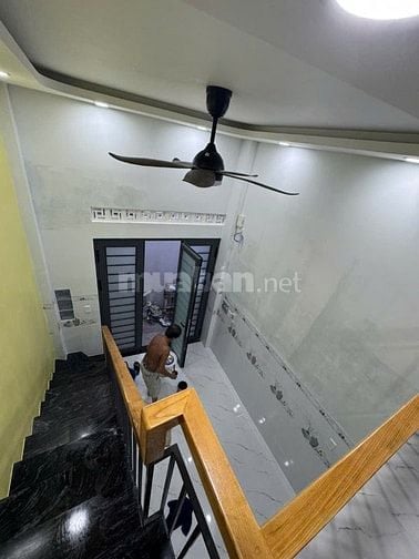 Cho thuê nhà nguyên căn đường Trần Hưng Đạo, PHường Cầu Kho, Quận 1