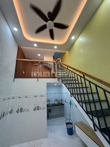 Cho thuê nhà nguyên căn đường Trần Hưng Đạo, PHường Cầu Kho, Quận 1