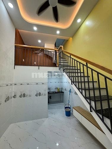 Cho thuê nhà nguyên căn đường Trần Hưng Đạo, PHường Cầu Kho, Quận 1