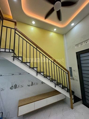 Cho thuê nhà nguyên căn đường Trần Hưng Đạo, PHường Cầu Kho, Quận 1