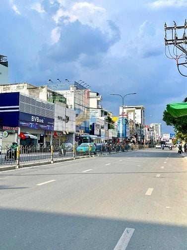 Bán MT Phan Đăng Lưu, DT 457m2 (13.5 x 35; NH 20m); HĐT 300Tr, Bán 65