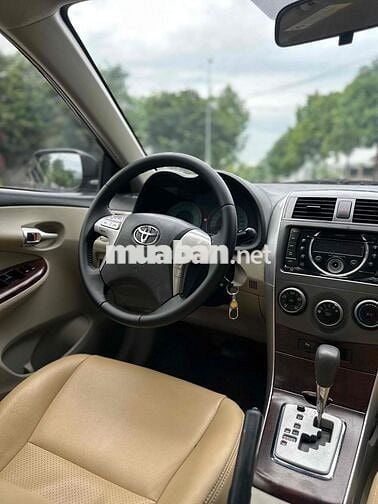 Toyota Corolla Altis 2011 1.8E AT - 170000 km