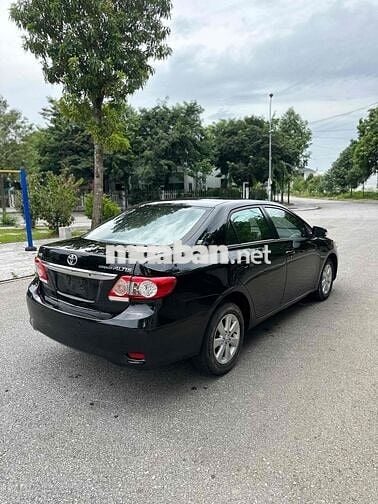 Toyota Corolla Altis 2011 1.8E AT - 170000 km