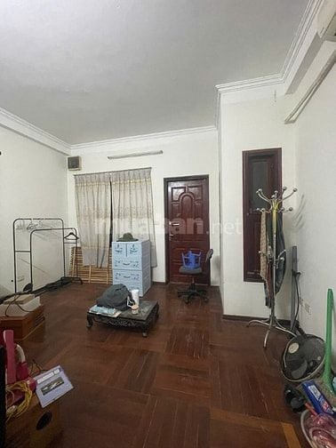 Bán nhà phố Giảng Võ 90m2, ô tô ra vào, phân lô, 4 tầng ở luôn