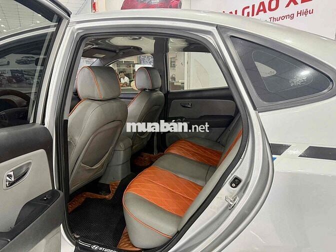 Hyundai Avante 2014 1.6 MT xe gia đình sử dụng
