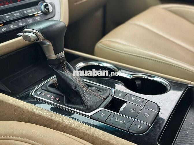 Kia Sedona 2020 2.2 DAT Luxury - 95000 km