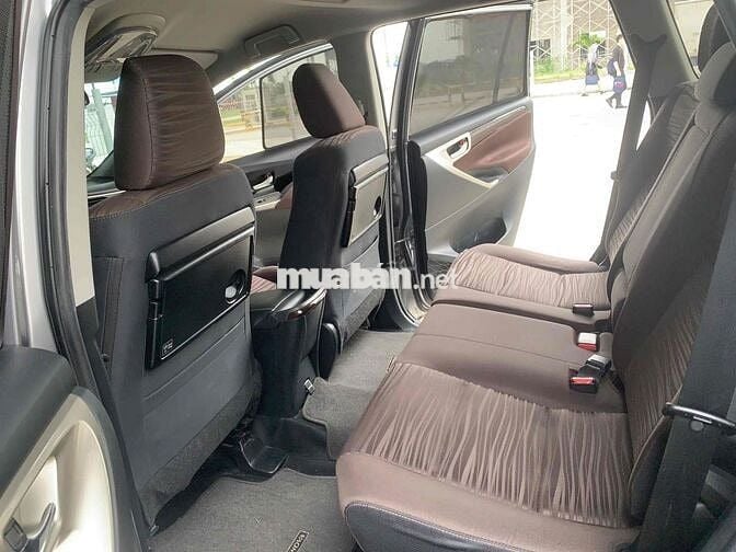 Toyota Innova 2022 G 2.0 AT - 170000 km