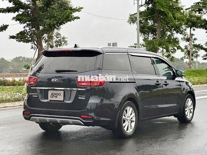 Kia Sedona 2020 2.2 DAT Luxury - 95000 km