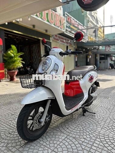 Scoopy 2024 lướt Odo 2k km mới keng BS 43 mới keng