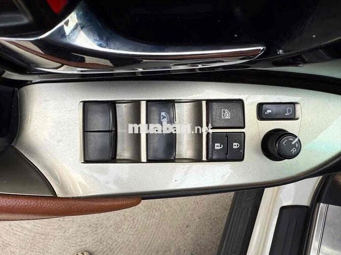 INNOVA 2.0G 2019 TỰ ĐỘNG ,HỖ TRỢ VAY 70% XE CHẤT