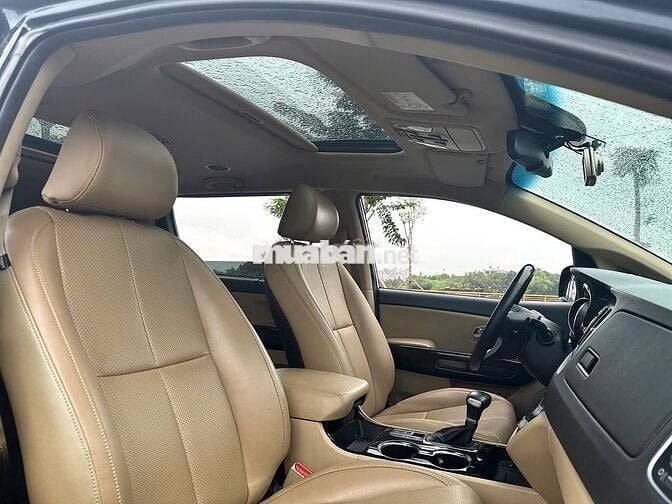 Kia Sedona 2020 2.2 DAT Luxury - 95000 km