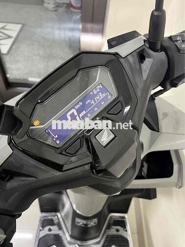 vario. 160. abs.  đi 2023 đi chỉ 4ngàn km