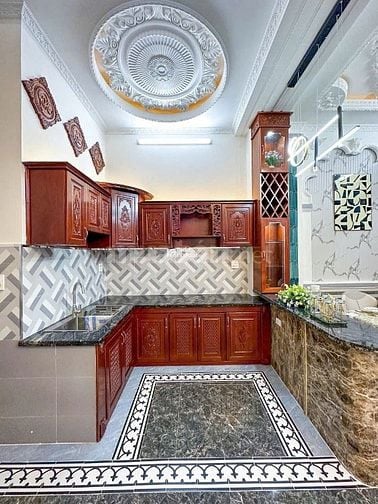 CẦN BÁN NHANH NHÀ NGAY CHỢ BÌNH CHÁNH, DIỆN TÍCH 100M2,  DỌN VÀO Ở NGA