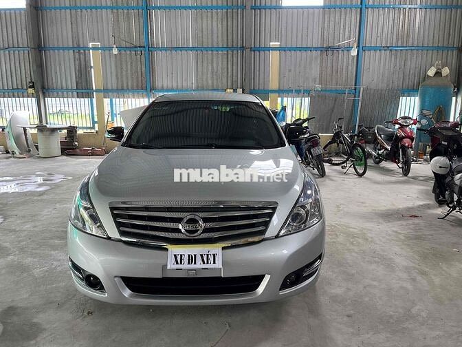 Toyota Camry 2010 2.0E - 175000 km