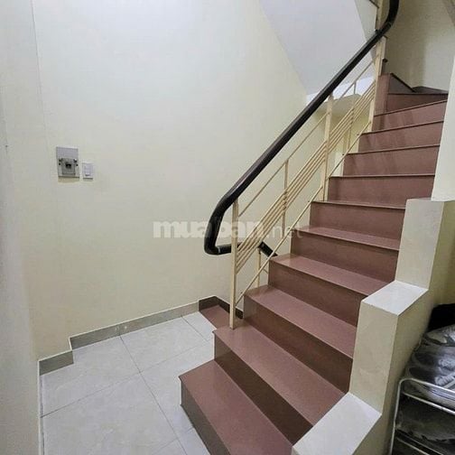 Nhà Công Năng lớn, nở hậu, 05 Tầng, DTSD 165m2