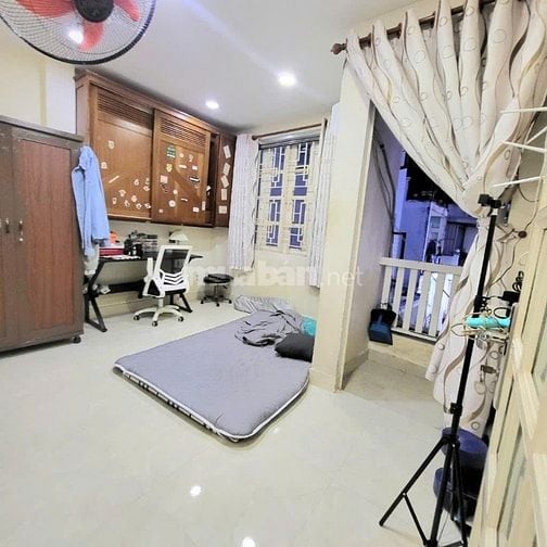 Nhà Công Năng lớn, nở hậu, 05 Tầng, DTSD 165m2