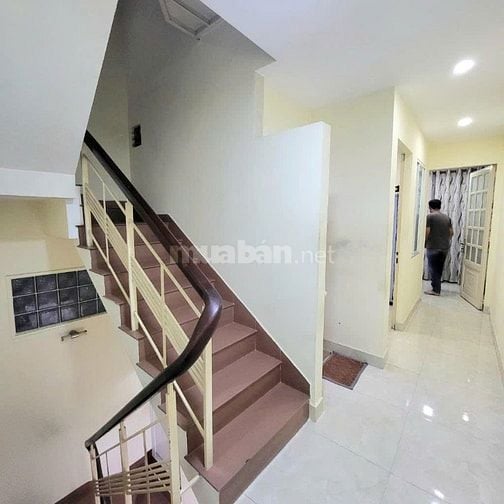 Nhà Công Năng lớn, nở hậu, 05 Tầng, DTSD 165m2
