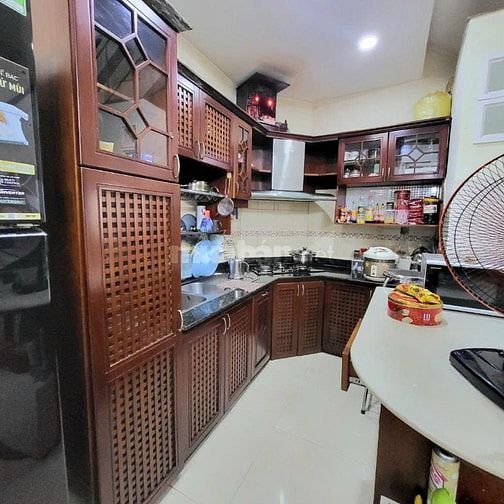 Nhà Công Năng lớn, nở hậu, 05 Tầng, DTSD 165m2