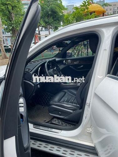 Mercedes Benz GLC 2018 250 4MATIC - 16000 km