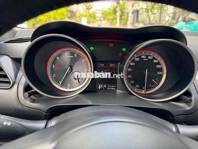 Suzuki Swift 2018 GLX 1.2 AT - 27000 km