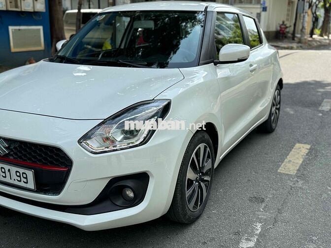 Suzuki Swift 2018 GLX 1.2 AT - 27000 km