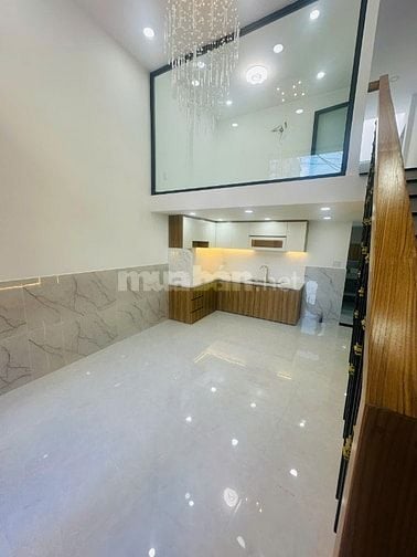 tìm chủ mới cho nhà DT 36m2/ 3ty55, chợ Hồ Văn Long, BHHB,HXH,3PN,SHR
