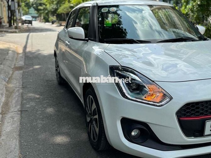 Suzuki Swift 2018 GLX 1.2 AT - 27000 km