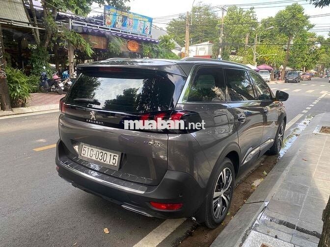 Peugeot 5008 2018 1.6L Turbo - 53000 km