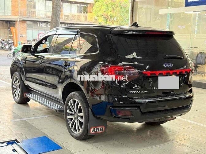 Ford Everest Titanium  2020 4x2