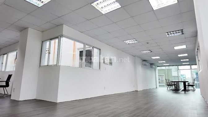 CHO THUÊ VĂN PHÒNG 290M2 CÓ SẴN NỘI THẤT, MẶT TIỀN ĐƯỜNG ĐINH BỘ LĨNH