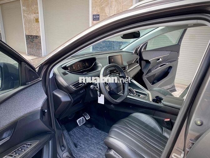 Peugeot 5008 2018 1.6L Turbo - 53000 km