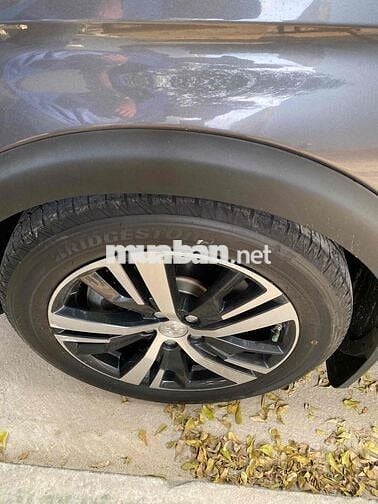 Peugeot 5008 2018 1.6L Turbo - 53000 km