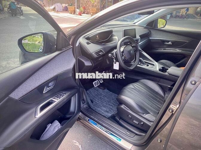 Peugeot 5008 2018 1.6L Turbo - 53000 km