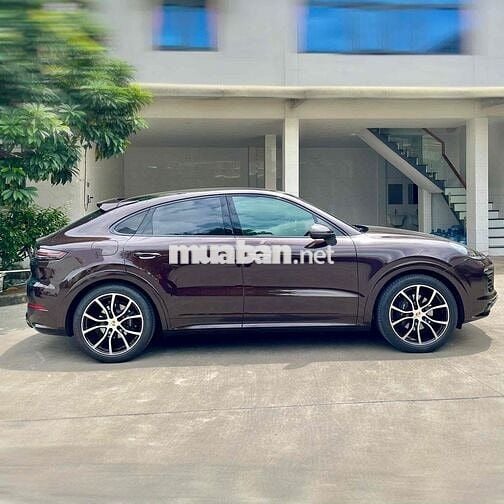 Porsche Cayenne 2023 Coupe Platinum Edition - 1100