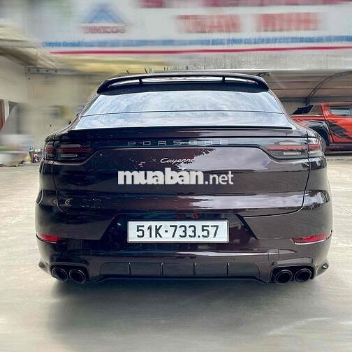 Porsche Cayenne 2023 Coupe Platinum Edition - 1100