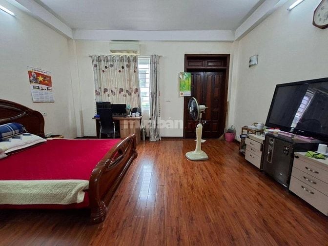 Bán nhà 55m2 phố Thái Hà, 5 tầng đẹp, ô tô tránh, kinh doanh. 20 tỷ