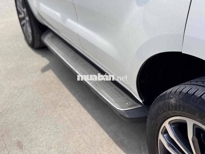 Ford Everest 2019. TRẢ TRƯỚC 300 TRIỆU NHẬN XE