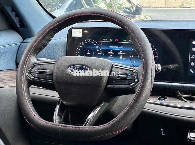 Ford Territory 2025 Titanium X 1.5 AT - 2300 km