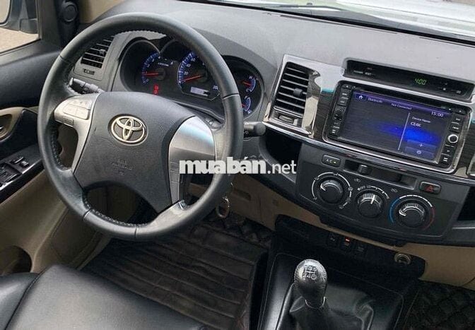 Toyota Fortuner 2014 2.5G 4x2 - 150000 km