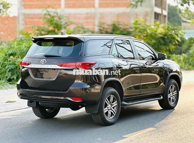 Toyota Fortuner 2017 máy dầu số sàn xe zin giá tốt