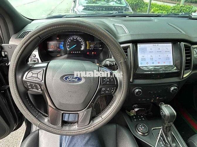 Ford Everest Titanium 2.0L 4x4 AT sản xuất 2022