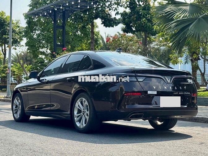 Vinfast Lux A Base 2021